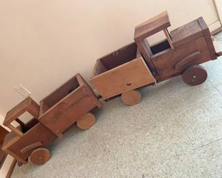4300 Primitive Wooden Toy Trucksmin