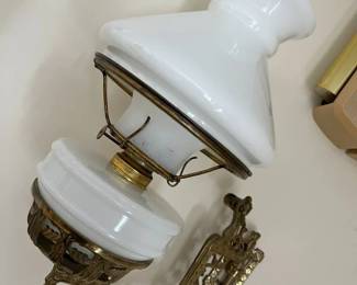 4300 Vintage Swing Arm Wall Mount Oil Lampmin