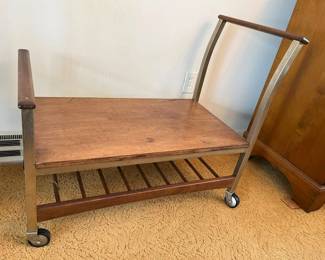 4300 MCM Rolling TV Cartmin