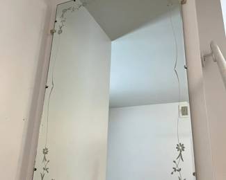 4300 Large Vintage Entry Mirrormin