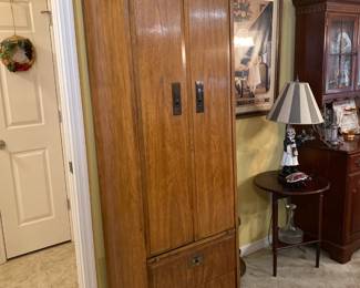 Thomasville Cabinet