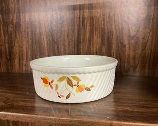 Hall's Kitchenware - Autumn Leaf Design Bowl/Dish
