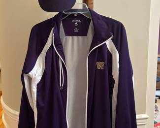 UW Husky Womens XL Jacket And Baseball Cap