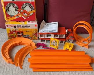 Vintage Hot Wheels VDrop Dual Lane Rod Runner Speedometer  Super Charger Tracks