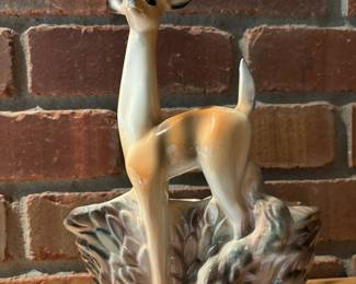 Maddux Of California 526 Deer Planter