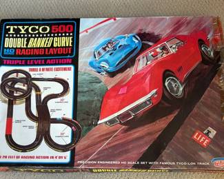 Tyco 500 Double Baked Curve HO Scale Racing Layout With Cars