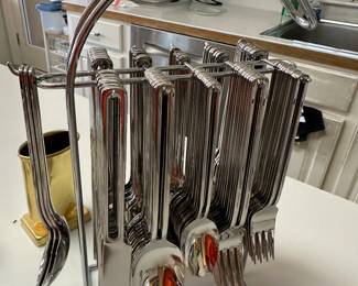 Towle Nordic Flatware with caddy