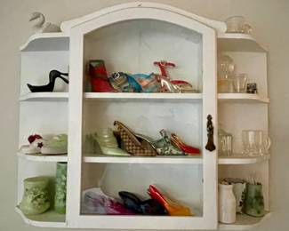 White wall display cabinet with smalls ( shoes, glassware, vases...)