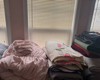 Tons of bedding & linens