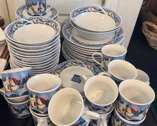 Christmas dish set