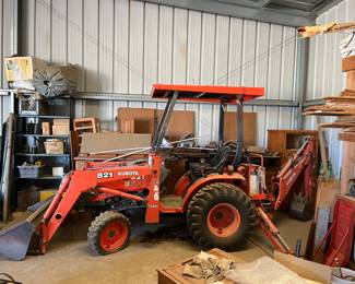 Kubota Tractor 1166 hours runtime