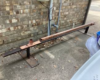 Grinding rail