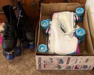 Roller derby skates