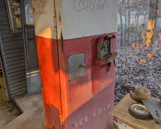 Vintage Coke Coca Cola machine