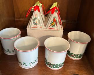 More vintage Christmas mugs