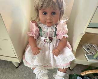 More lovely collectible dolls! They are all in absolutely superb mint condition and are made by multiple companies! Many come out their original paperwork and boxes!