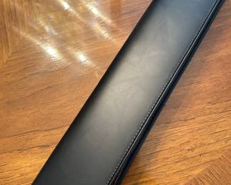 This is a terrific set of mid-century modern vintage high-quality Vernco Hand, Honed Carver/Slicer Knife Set with case! These are absolutely pristine, and I do not believe have ever been out of the case!