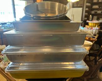 Here are three vintage cake pants with lids
