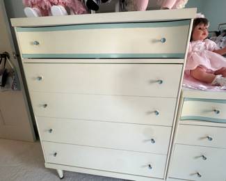 This is the tall dresser, the last piece of the suite and t00 is in excellent Condition!
