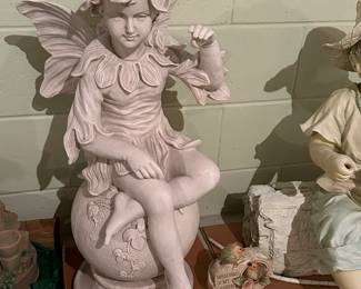 We have MANY pieces of lawn/garden ornaments! 95% are NEW and never used, or been outside!