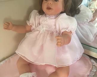 More lovely collectible dolls! They are all in absolutely superb mint condition and are made by multiple companies! Many come out their original paperwork and boxes!