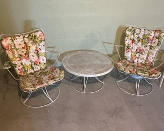 This is probably the most VINTAGE MCM pieces we have in teh sale! This is VINTAGE HOMECREST from Southern California! Two Chairs and a sweet table!