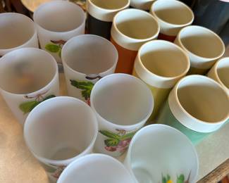 This is a fantastic set of eight mid 20th century Hazel Atlas frosted glass tumbler! They were known for their frosted finish and hand, painted fruit designs, often featuring pears and grapes! These are manufactured in the 1940s to 1960s! They are an excellent condition