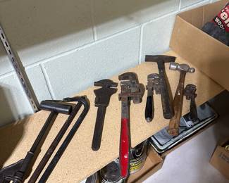 Nice little tool room! Ladders, tools and more!