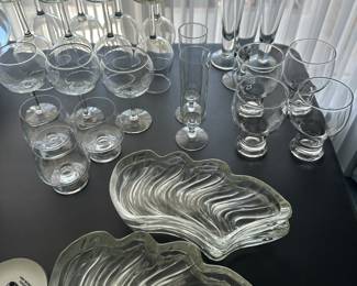 Lots of beautiful pieces here and lovely stemware