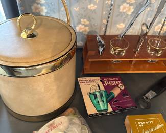 Terrific ice, bucket, cocktail, servers, jiggers, and coasters!