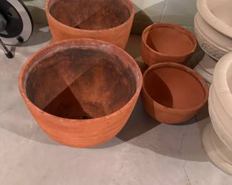 We have MANY pieces of lawn/garden ornaments! 95% are NEW and never used, or been outside! GREAT vintage Terra Cotta Pots!