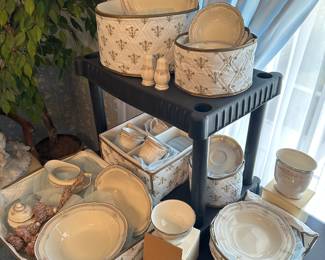 This is a massive set of vintage Noritake Ivory China! A complete service for 6+ all the serving pieces! In absolutely pristine condition and all pieces come with their China felt zipper bags! The pattern is Rothschild!