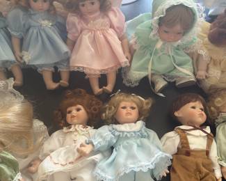 More lovely collectible dolls! They are all in absolutely superb mint condition and are made by multiple companies! Many come out their original paperwork and boxes!