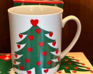 Here’s a series of lovely vintage Christmas mugs! All signed Mikasa and Takahashi and several other vintage companies.