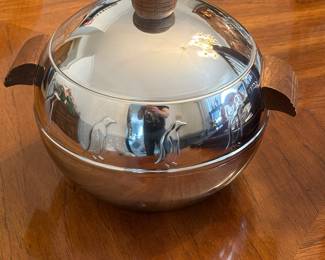 This is an absolutely fantastic mid-century, modern vintage, West Bend, Penguin, hot and cold server! In absolutely pristine condition, never used with all original paperwork!