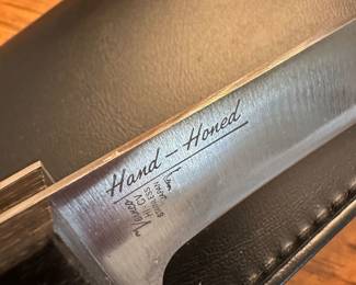 This is a terrific set of mid-century modern vintage high-quality Vernco Hand, Honed Carver/Slicer Knife Set with case! These are absolutely pristine, and I do not believe have ever been out of the case!