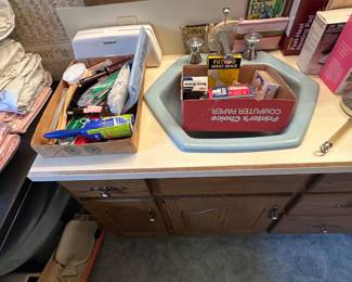 In the bathroom are also small toiletries