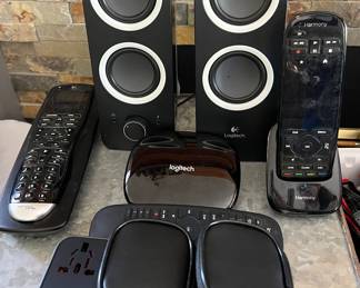 Logitech Harmony One, Logitech SPeakers, Intertec...