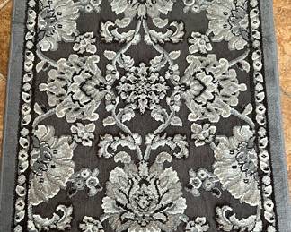 Home Dynamix Throw Rug