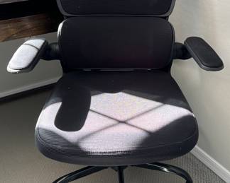 Office Chair Swivel and Adjustable 