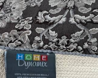 Home Dynamix Throw Rug