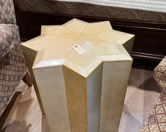 Great looking star accent table