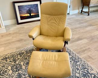 Copenhagen chair and ottoman