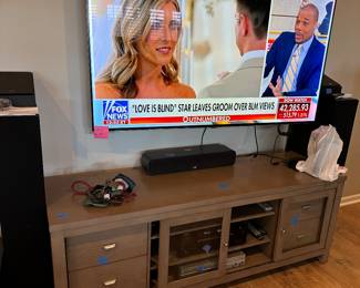 Several tvs for sale 