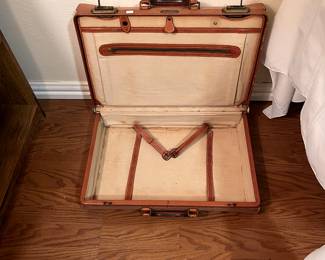 Vintage suitcase 
