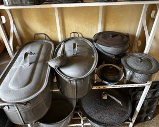 graniteware cookers & pots