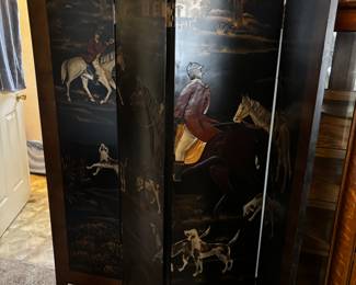 the hunt folding screen