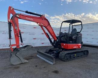 55 Kubota U555 Mini Excavator