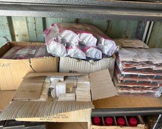 3056 Doorstops, Felt Sliders Shoe Polisher