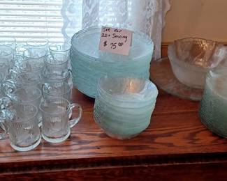 Glassware set